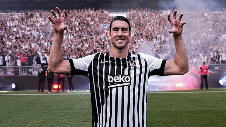 Dusan Vlahovic-3