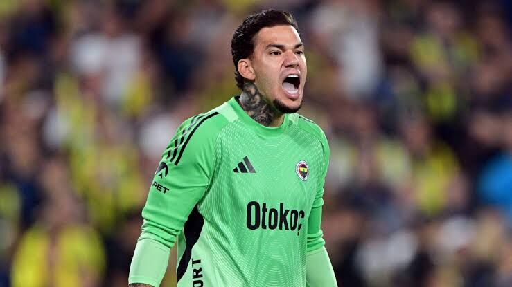 Ederson-15