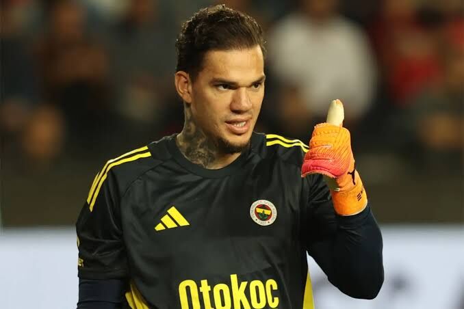Ederson-16