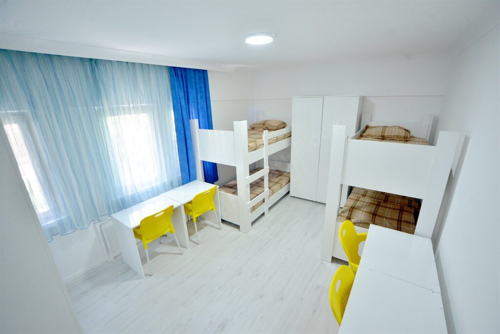 Yurt1-1