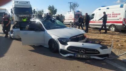 Bandırma’da Feci Kaza! Anne, 3 Yaşındaki Kızı ve Bebeği Hayatını Kaybetti