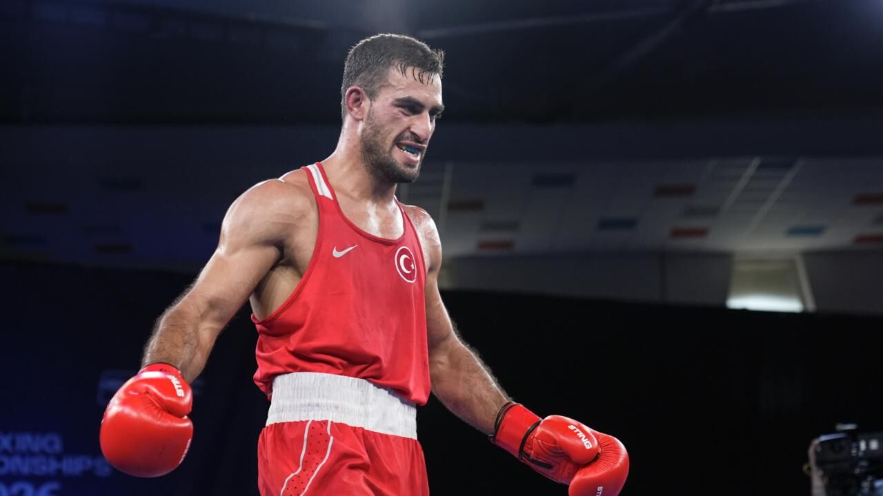 Ringde Türk Rüzgarı! Emrah Yaşar 2026 Avrupa Boks Şampiyonası'nda Zirveye Çıkarak Altın Madalyayı Kaptı!