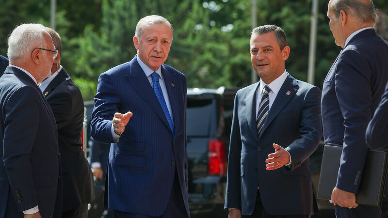 Özgür Özel’e 800 Bin TL Tazminat Kararı! Erdoğan’ın Avukatı 3 Konuşmanın Ayrıntısını Açıkladı