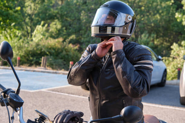 Kask1-1