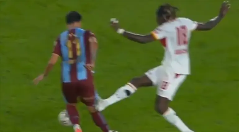 Eski Hakemlerden Trabzonspor - Galatasaray Maçındaki Kırmızı Kart Yorumu! O Karar Doğru mu?