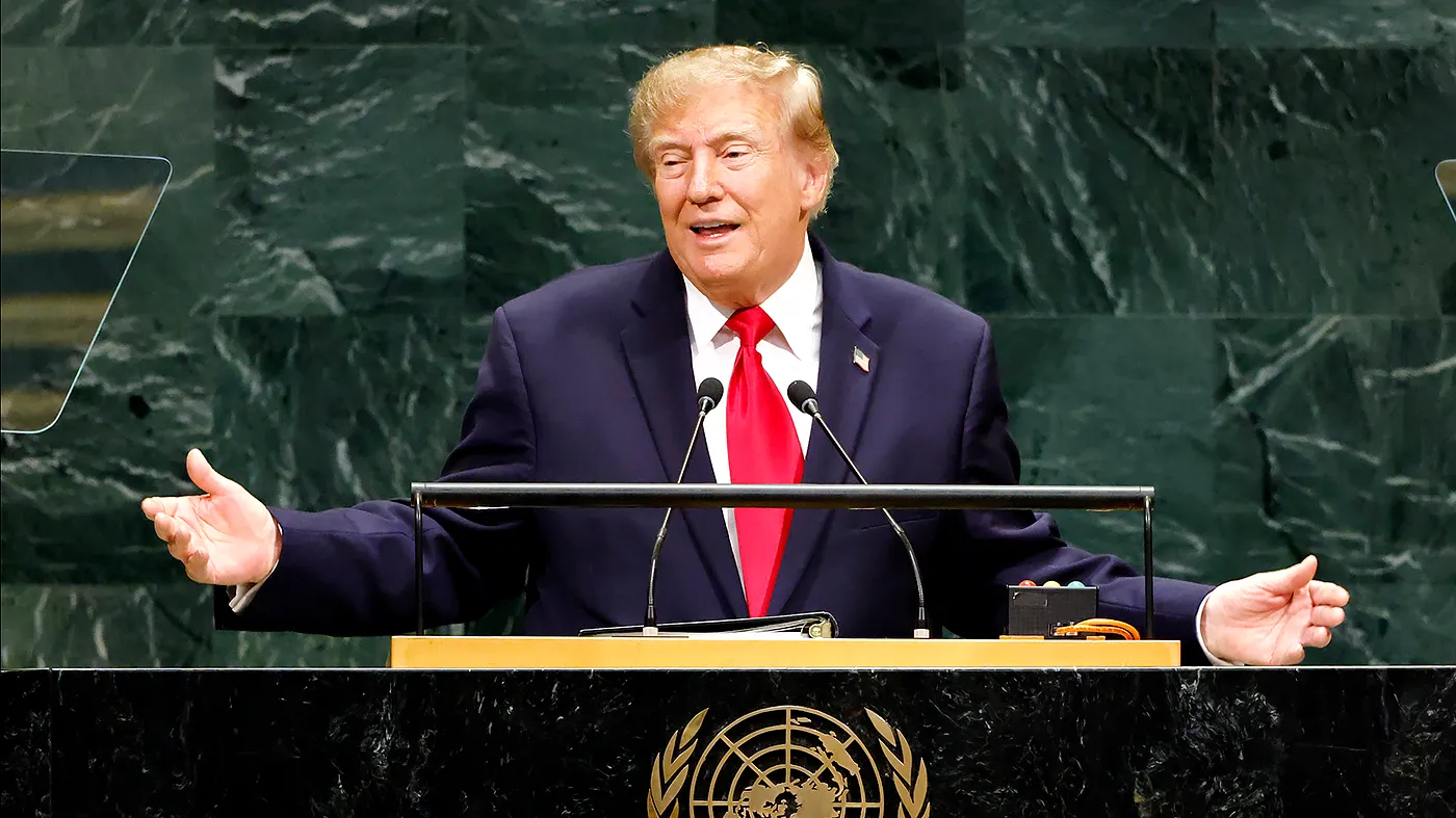 ABD Başkanı Trump'tan Tartışma Yaratan Öneri: Hürmüz Boğazı'na Kendi Adını Vermek İstiyor!