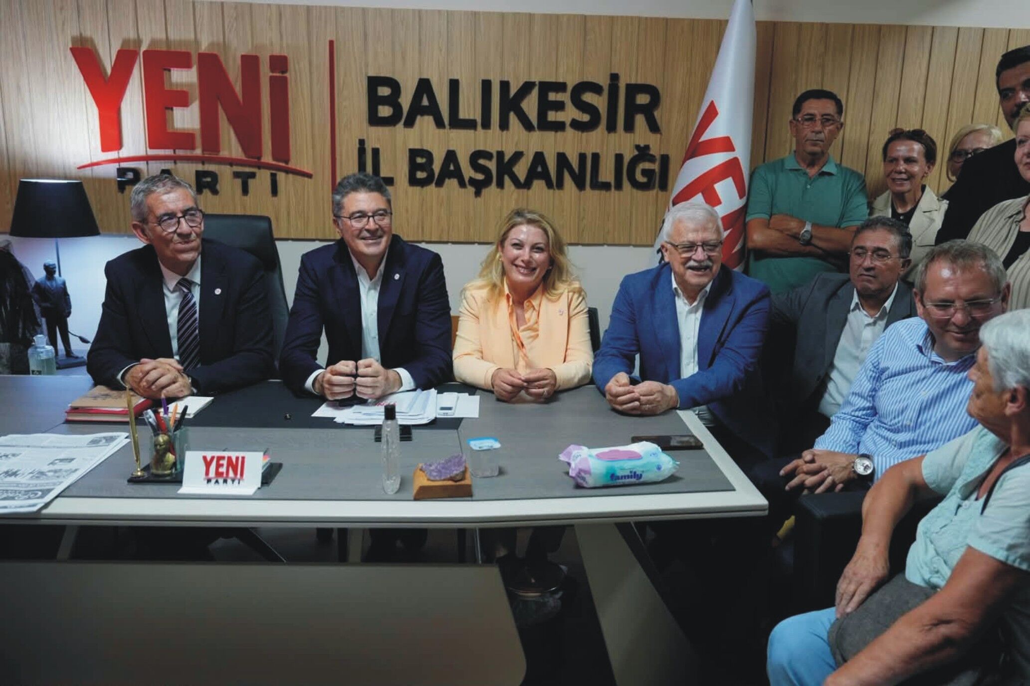 Yeni Parti1