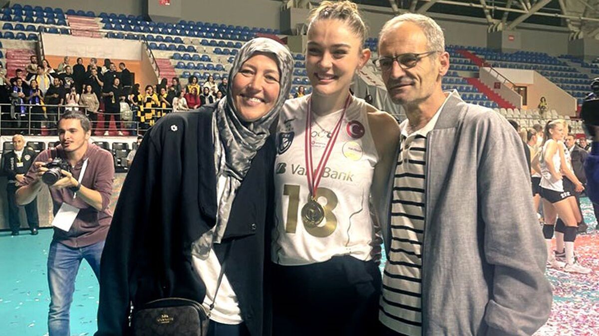 Zehra Gunes Baba