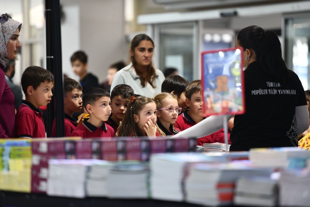 1791197146Kåltår Sanat Ve Edebiyatin Kalbi 2. Balikesir Kitap Fuari'nd