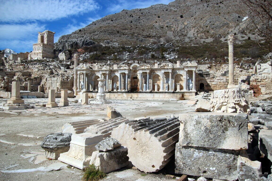 Antoninler Çeşmesi 1 Medium