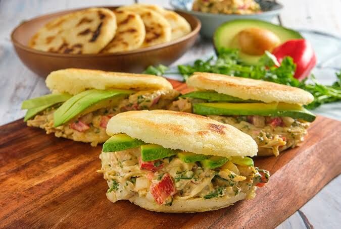 Arepa Reina Pepiada