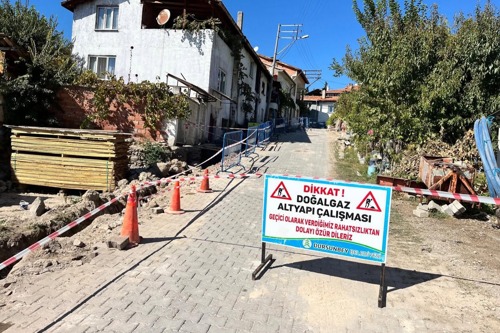 Balıkesir Dursunbey'de Seferberlik! Fen İşleri Ekipleri Saha Çalışmalarını Hızlandırdı: İşte Yapılan Çalışmalar!