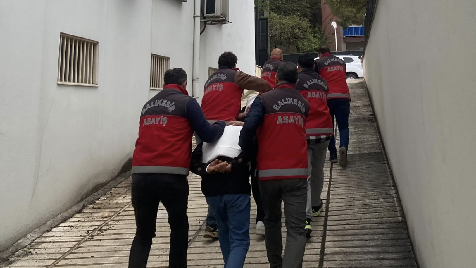 Balıkesir'de Cami Çıkışındaki Cinayette Yeni Gelişme! Azmettirici Operasyonunda 3 Tutuklama Daha
