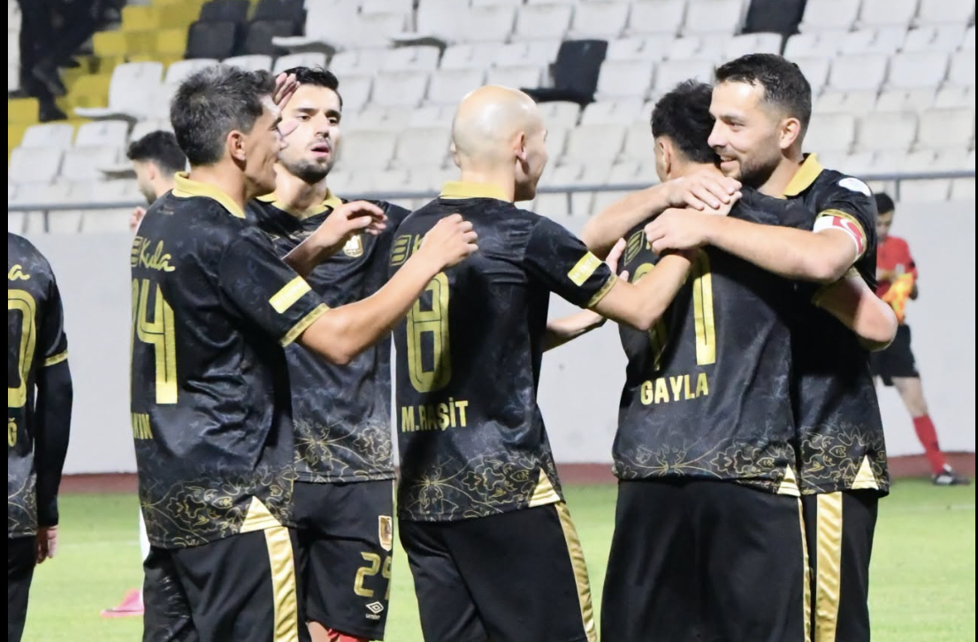 Balıkesirspor Altay Maçını 5 Golle Geçti! Kırmızı-Beyazlılardan Rakibine Gol Yağmuru ve Tarihi Fark!
