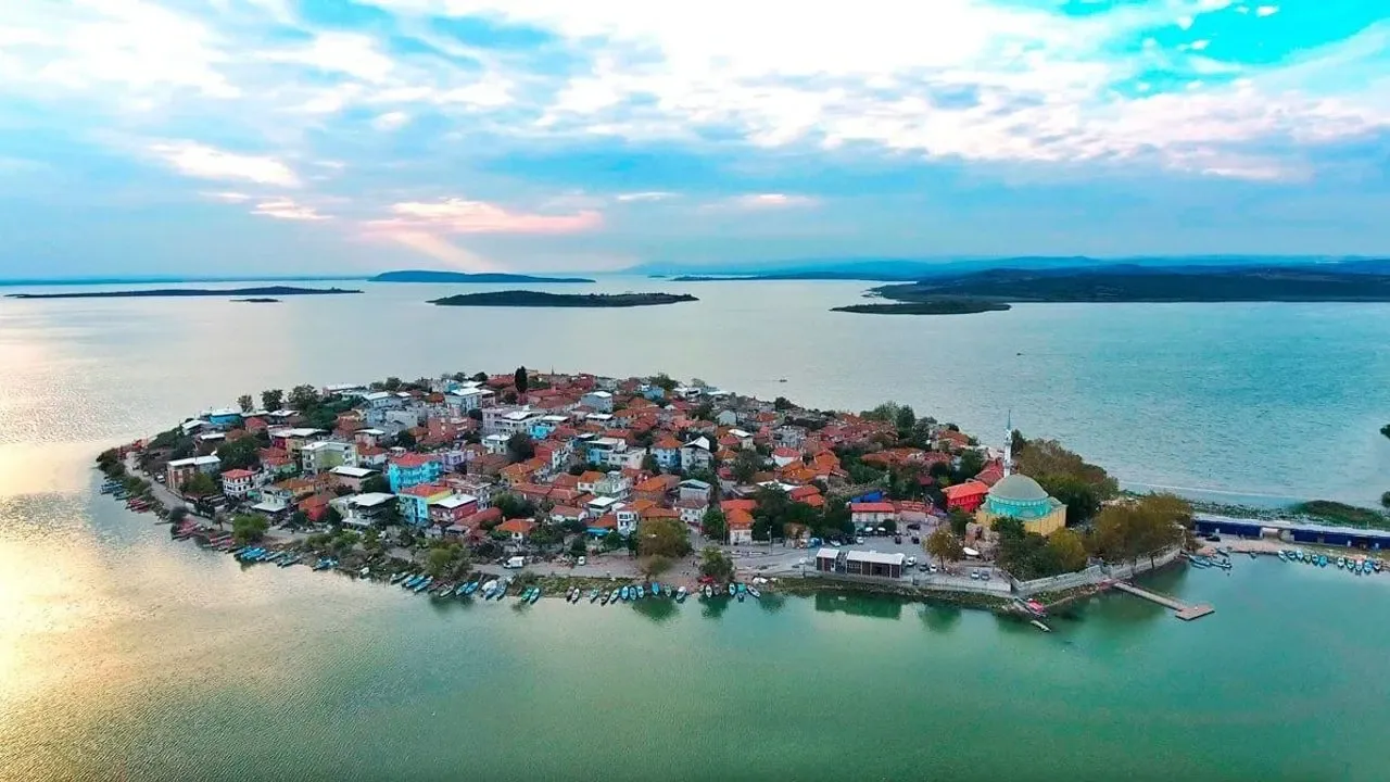 Gölyazı