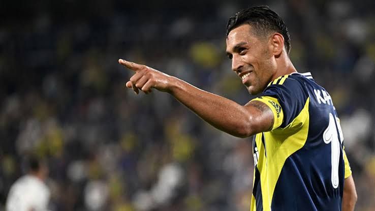 GOL! Galatasaray - Fenerbahçe Derbisinde Nefes Kesen An: İrfan Can Kahveci'den Muhteşem Röveşata Golü! Fark 1’e İndi!
