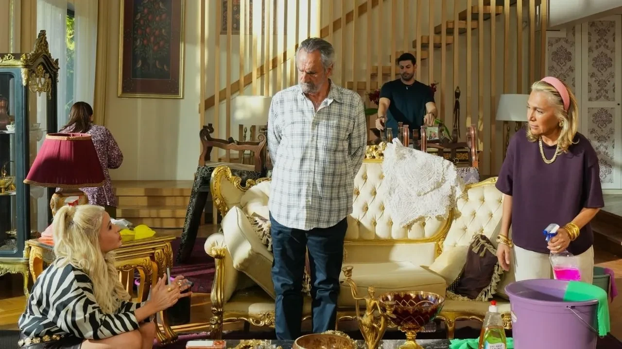 Konu Komşu Dizisi Ne Zaman Başlayacak? Büşra Pekin ve Rıza Kocaoğlu’nun Yeni Projesinin Oyuncuları ve Konusu: