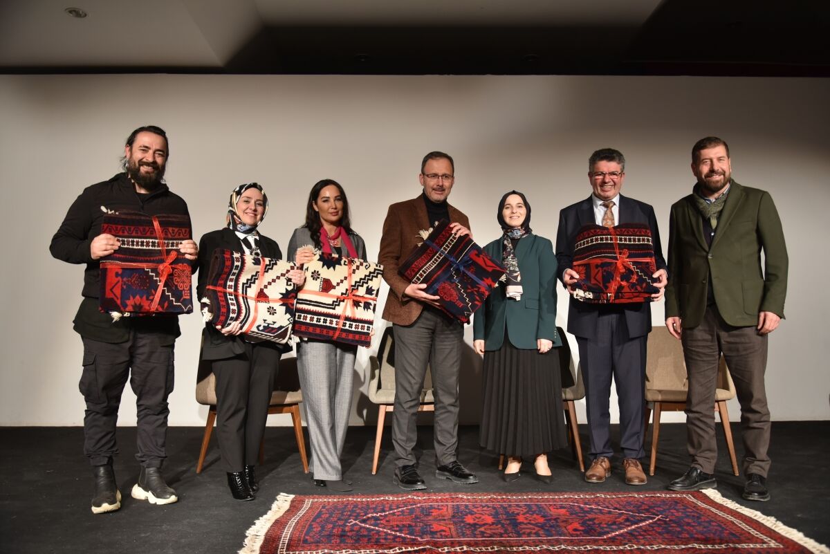 Sındırgı'da 'Su Misali İnsan' söyleşisi yapıldı