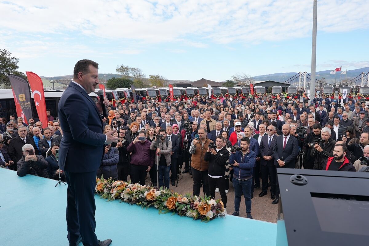 Balıkesir Büyükşehir Belediyesi'nden Bandırma'ya dev ulaşım yatırımı: 55 yeni otobüs!