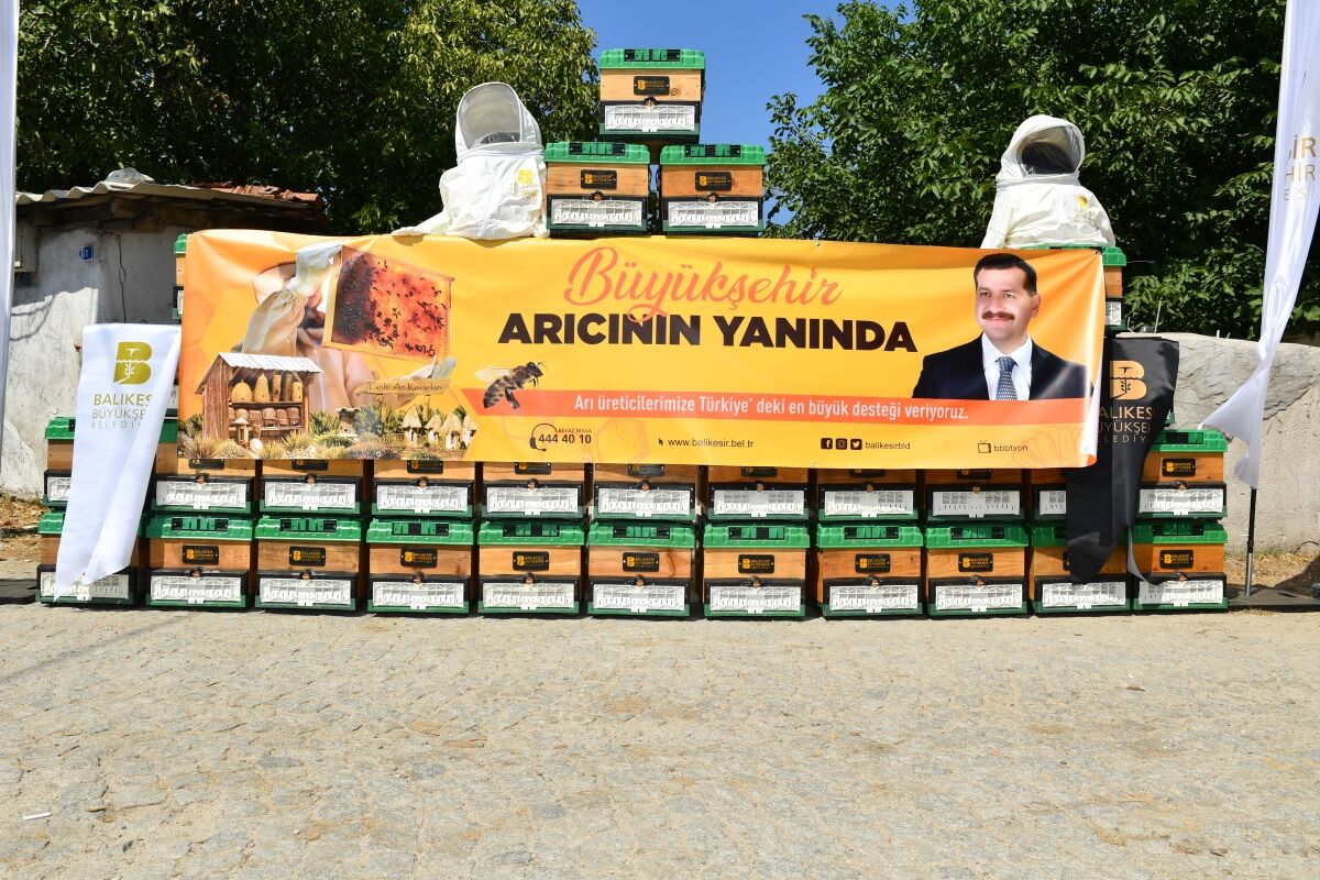 Büyükşehir'den Bandırmalı arıcılara büyük destek