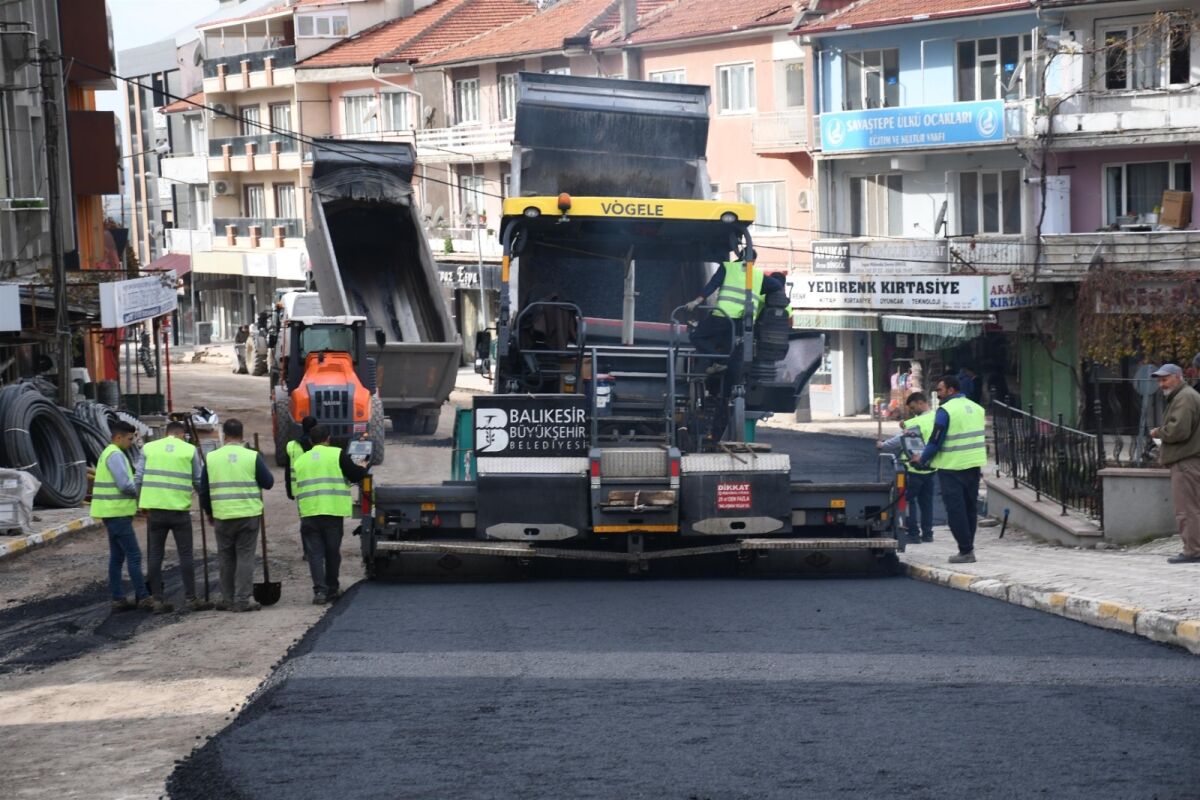 Balıkesir Büyükşehir Belediyesi'nden Bandırma'ya yepyeni yollar!