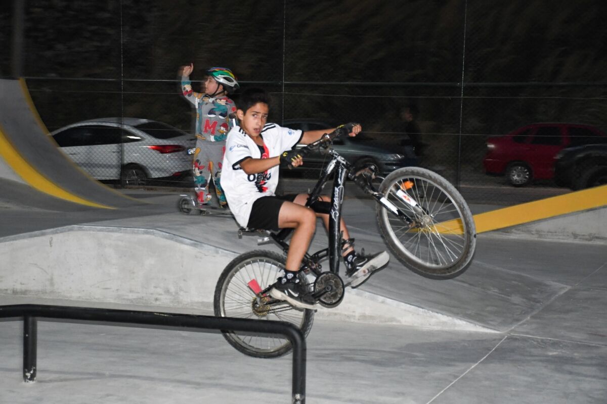 Bandırma'da gençlere 'Deniz Manzaralı' Skate Park hizmeti