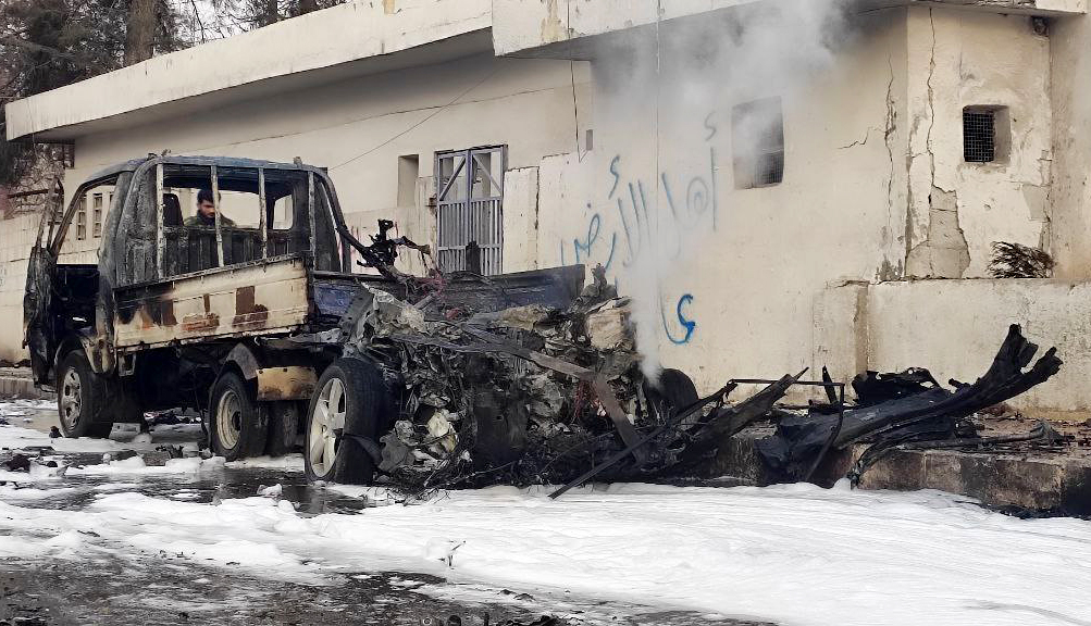 Araçlar ardı ardına patladı! Terör örgütü PKK/YPG Münbiç'e saldırı düzenliyor!