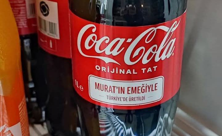 Coca-Cola'dan yeni etiketler: 'Türkiye'de Üretildi' vurgusu yaptılar!