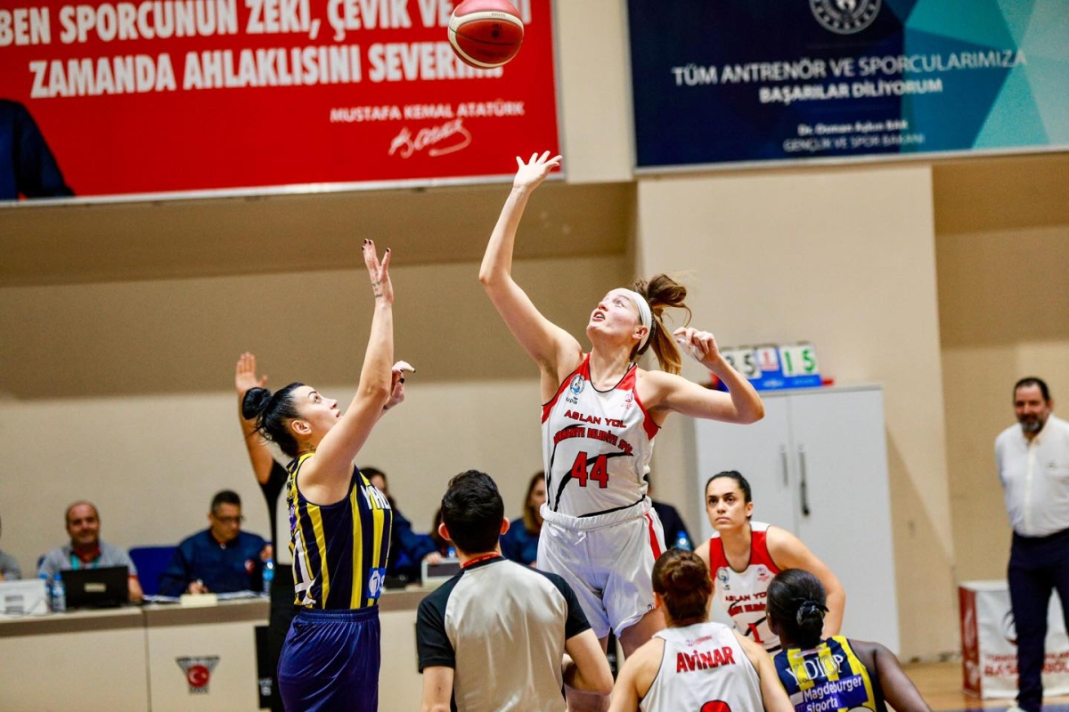 Burhaniye Belediyespor’dan Üst Üste 6. Galibiyet!