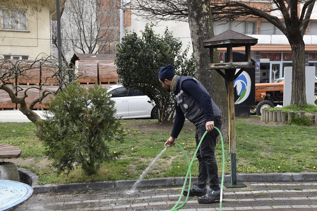 Çimlerden Ağaçlara Her Şey Yenileniyor! İşte Dursunbey’in Yaz Hazırlıkları!